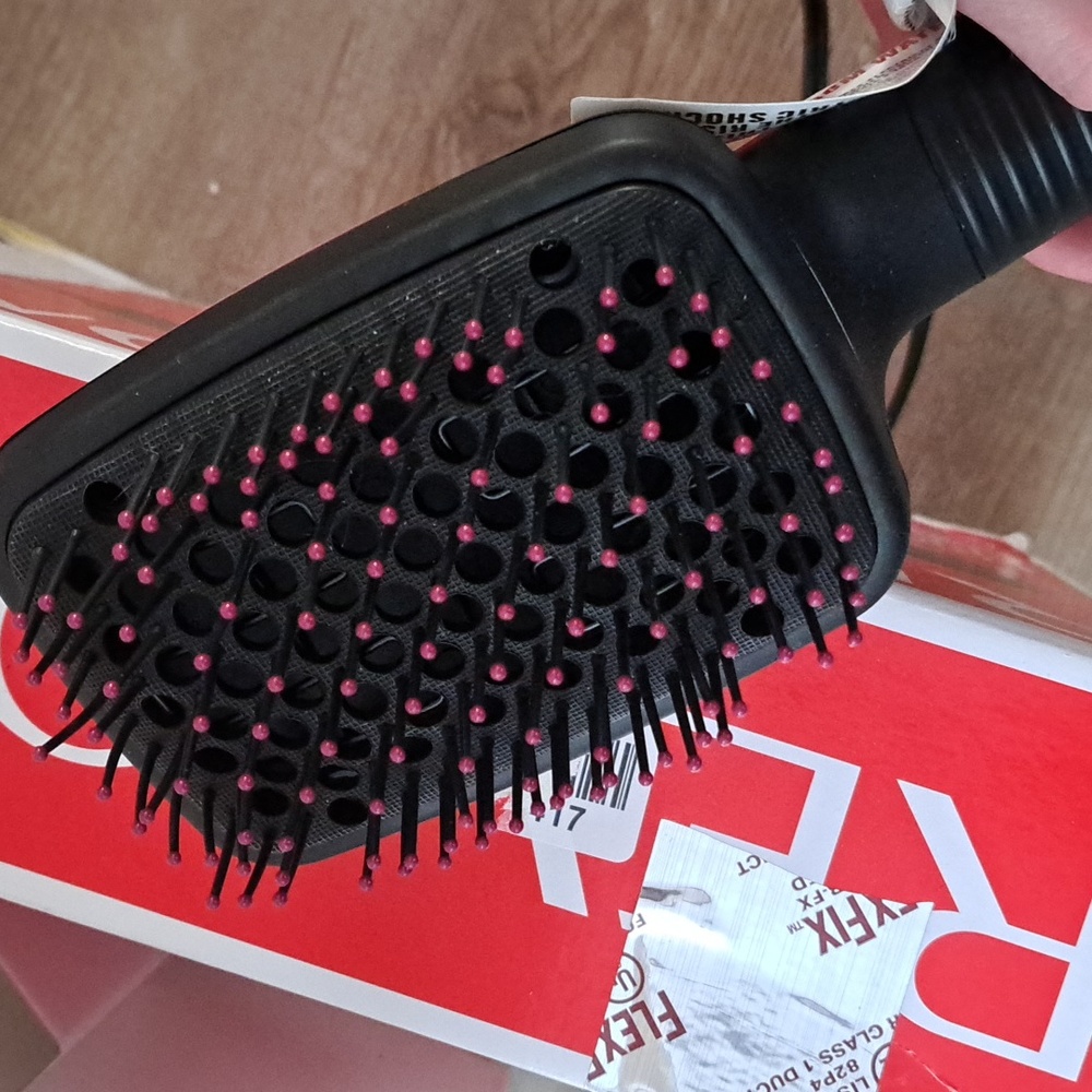 Revlon one-step dryer and styler model RVDR5212, Used Once